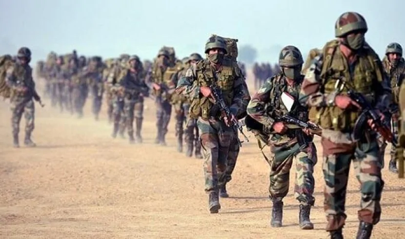 Pakistanla Hindistan arasında döyüşlər başladı