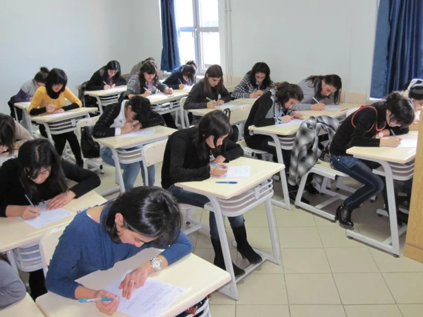 İmtahanların vaxtı dəyişdi - DİM məlumat yaydı