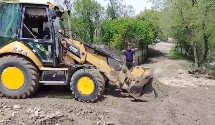 Naxçıvanda güclü yağış: Yollar bağlandı