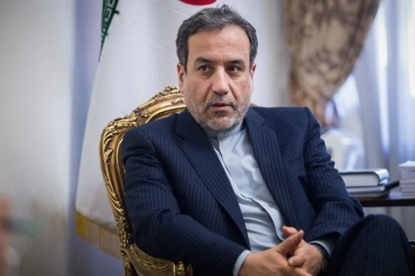 Abbas Əraqçi İslamabada gedib