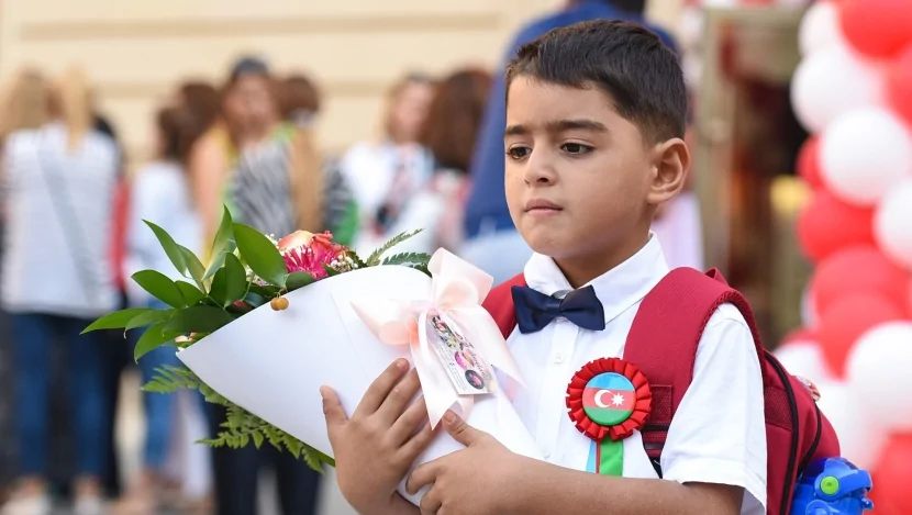 I siniflər üçün rus bölməsi üzrə müsahibəyə yazılma prosesinə START VERİLDİ