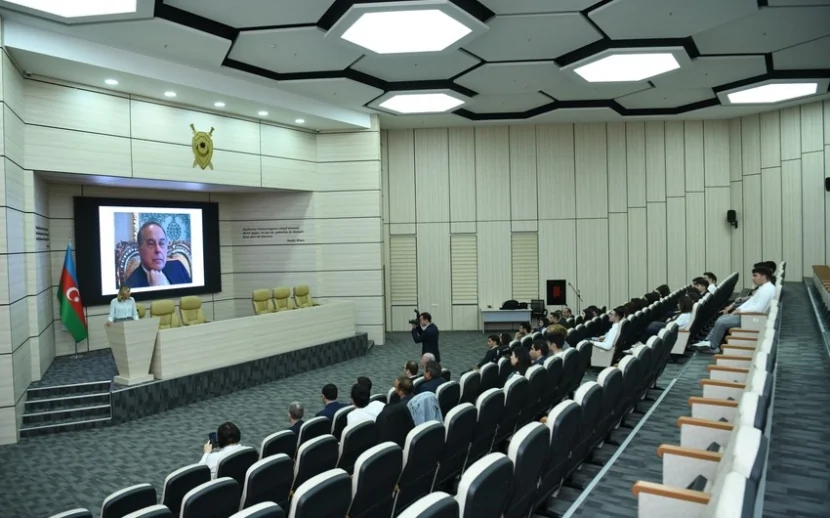 Baş Prokurorluqda media subyektləri və gənclərin iştirakı ilə tədbir keçirilib