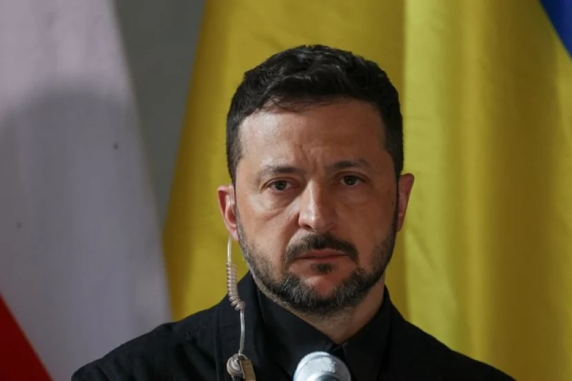 Zelenski 29 ölkənin liderlərini hədələməkdə ittiham olunur