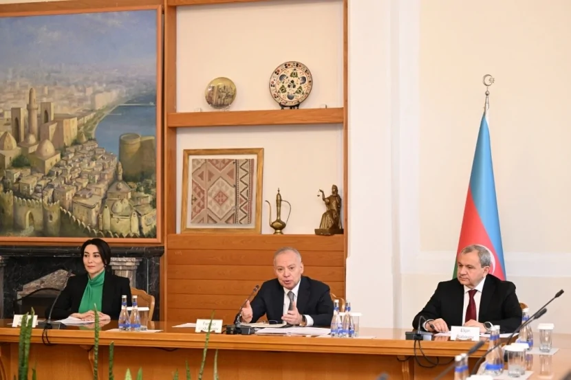 Ombudsman “Konstitusiya və Suverenlik - hüquqi dövlətin mühüm amilləri” mövzusunda elmi-praktiki konfransda iştirak edib