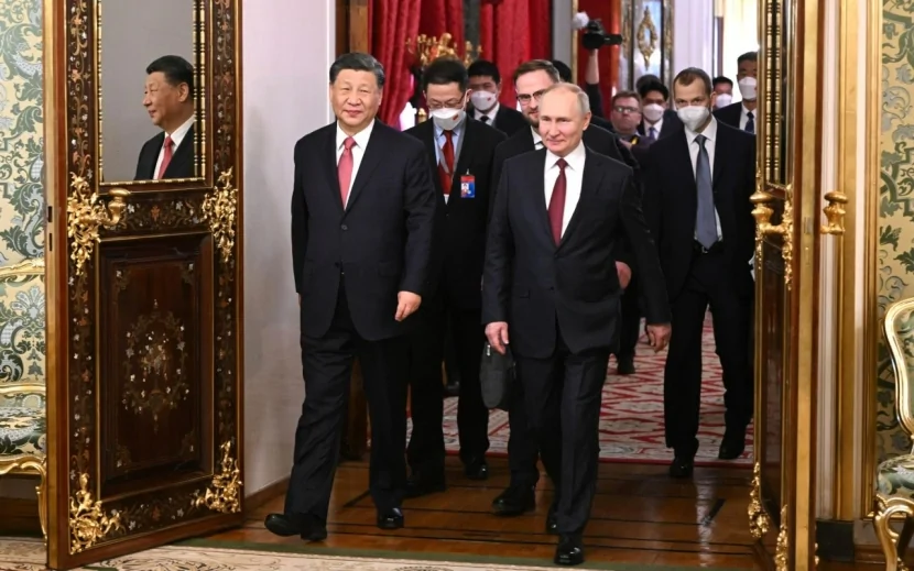 Çin lideri Kremldə Putinlə görüşdü