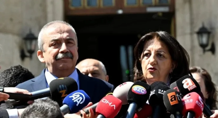 Pərvin Buldan İtaliyada qəzaya düşdü
