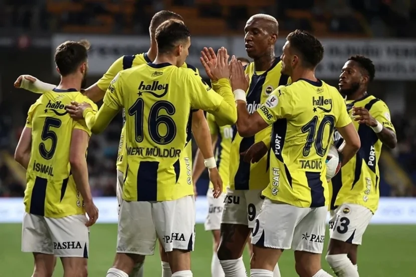 “Fənərbaxça” səfərdə inamlı qələbə qazandı