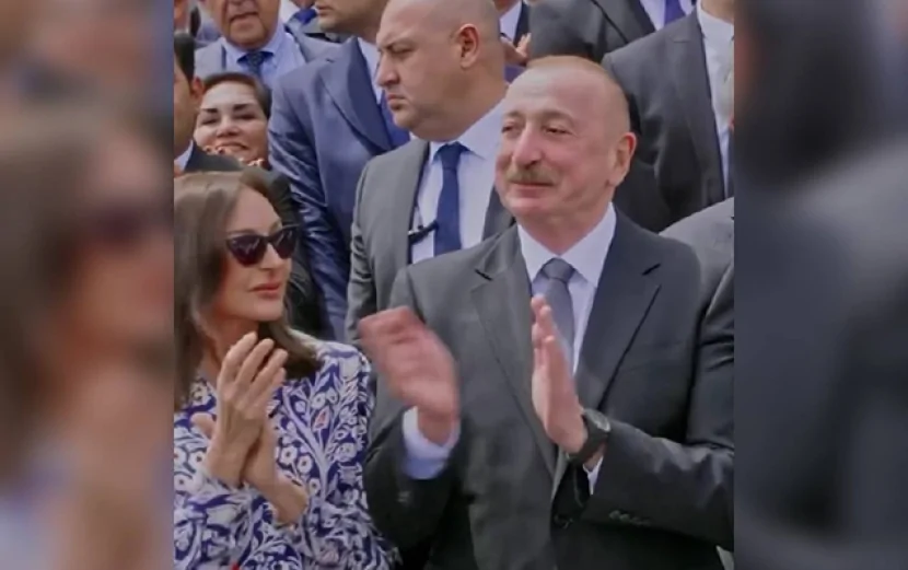 Prezidentin kövrəldiyi anlar - Video