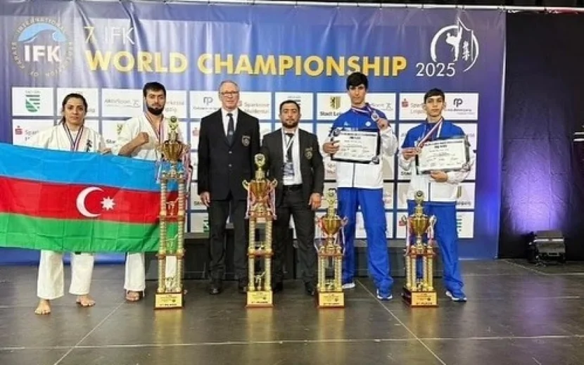 Karateçilərimizdən dünya çempionatında 4 medal