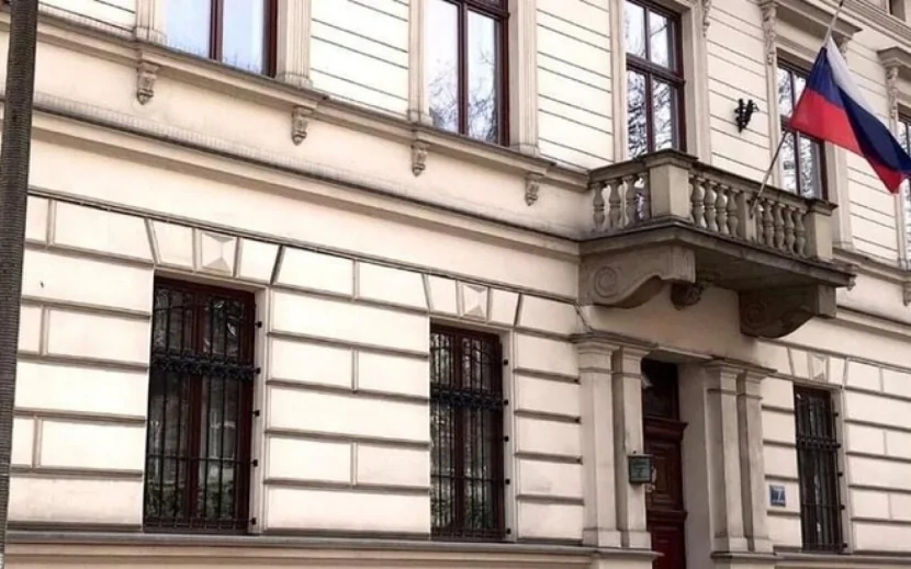 Polşa Rusiyanın baş konsulluğunu bağlayır