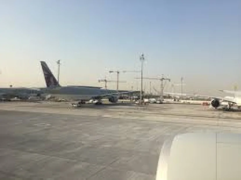 Doha-İstanbul reysi ilə uçan təyyarə bir mühərriklə eniş etdi