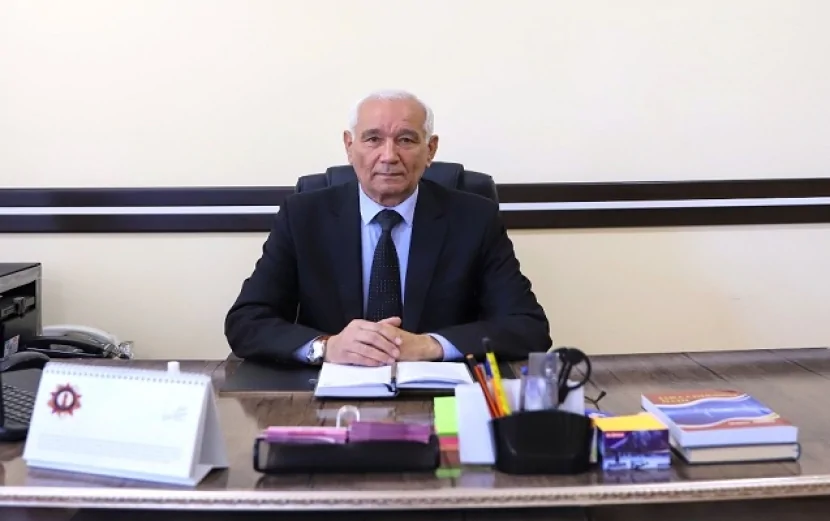 Universitetin dekanı vəfat etdi