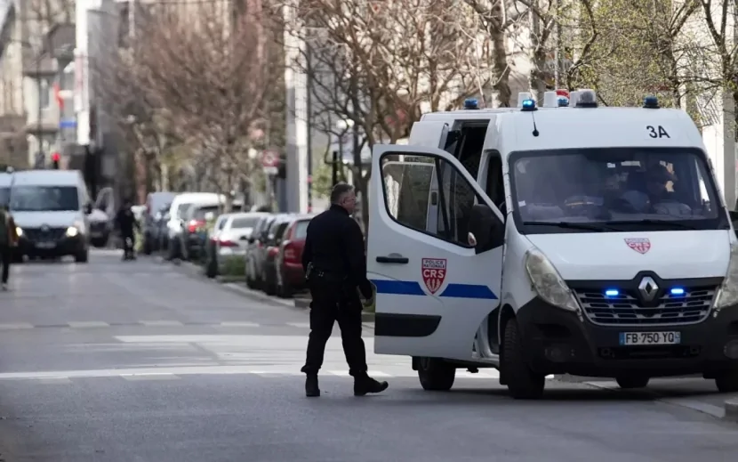 Parisdə milyonerin qızını qaçırmaq istədilər - VİDEO
