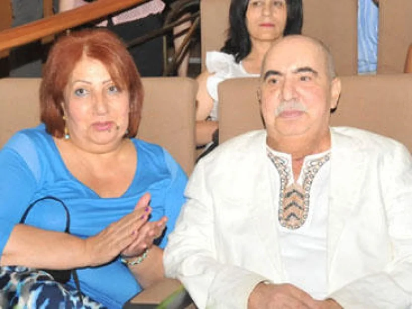\'\'Mənə dəfələrlə xəyanət edib\'\'- Yaşar Nurinin xanımı