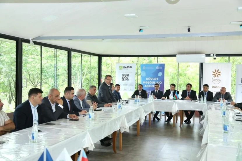 “Azərişıq” ASC KOBİA-nın sahibkarlarla keçirdiyi görüşdə iştirak etdi