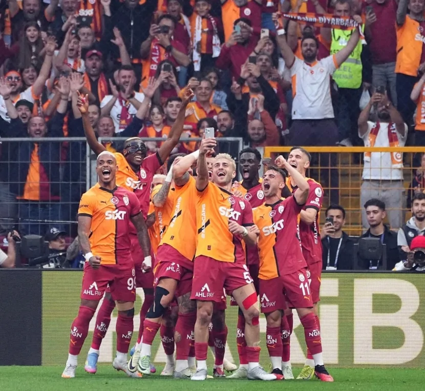 Qalatasaray tərəfdarlarına ŞAD XƏBƏR