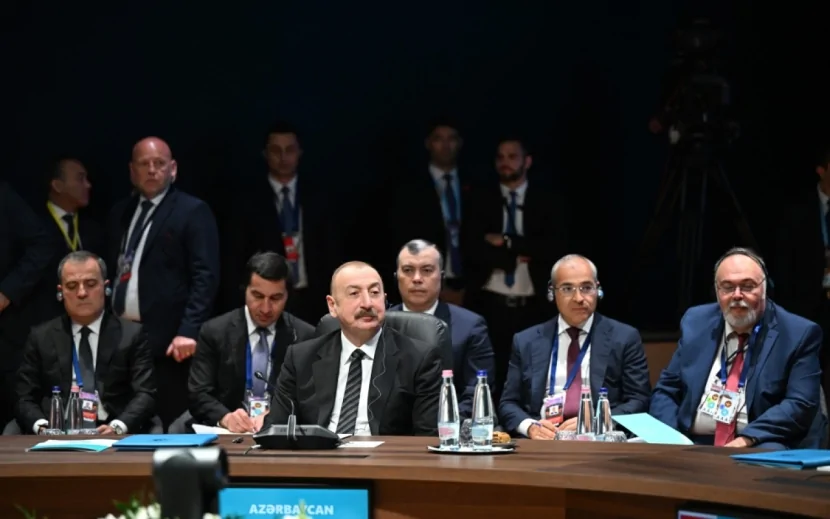 İlham Əliyev Budapeştdə TDT-nin qeyri-rəsmi iclasında - FOTOLAR