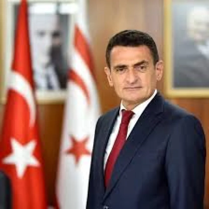 Şimali Kipr rəsmisi - Azərbaycanda səfərdədir