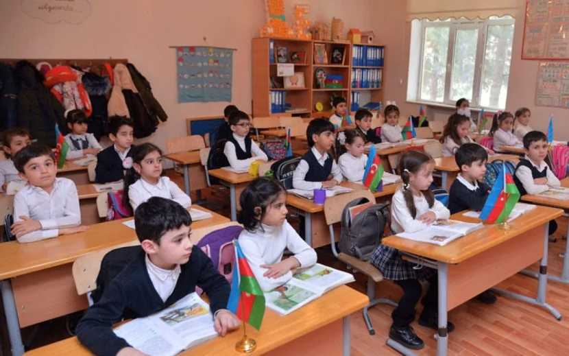 Şagirdlərin yerdəyişməsi müvəqqəti dayandırılır