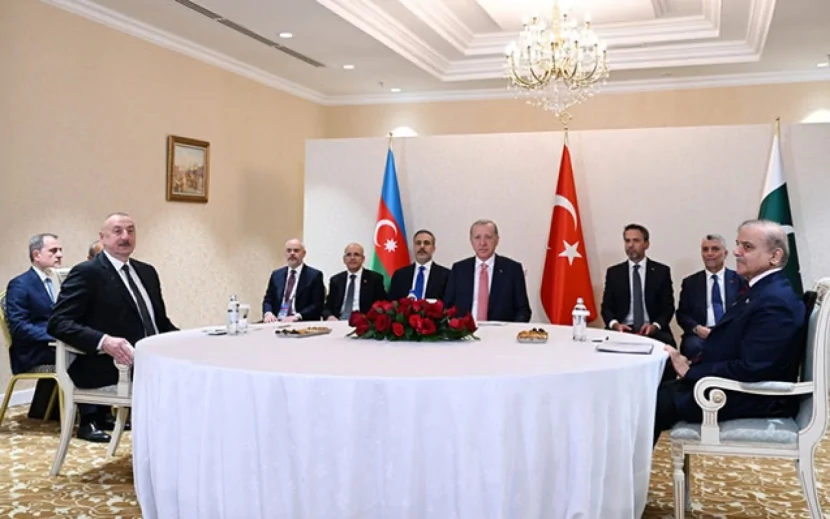 Laçında üçtərəfli Zirvə görüşü keçirilir - CANLI