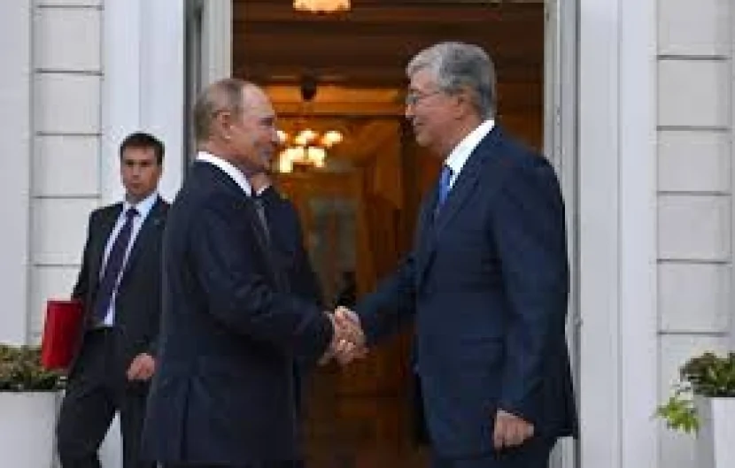 Putin  qazaxıstanlı həmkarı Tokayevlə bu mövzuları müzakirə etdi