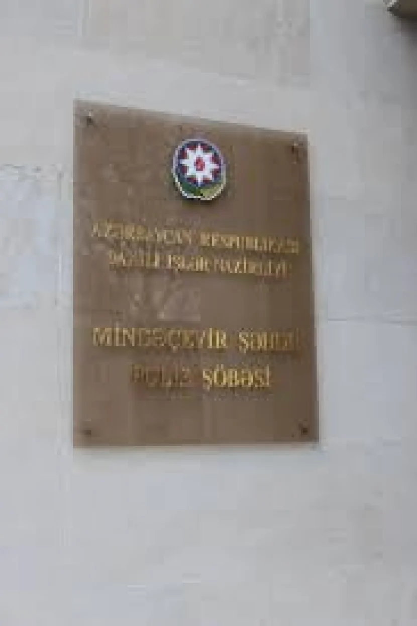 Ata övladlarının gözü qarşısında BIÇAQLANDI