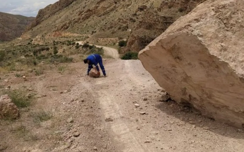 Naxçıvanda qaya uçqunu