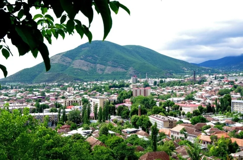 Azərbaycanda ər arvadını öldürdü