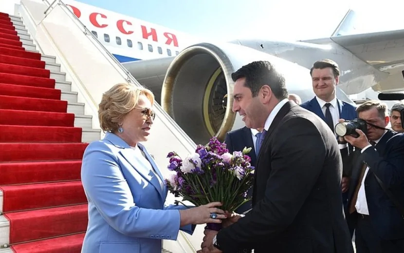 Matviyenko Ermənistana getdi