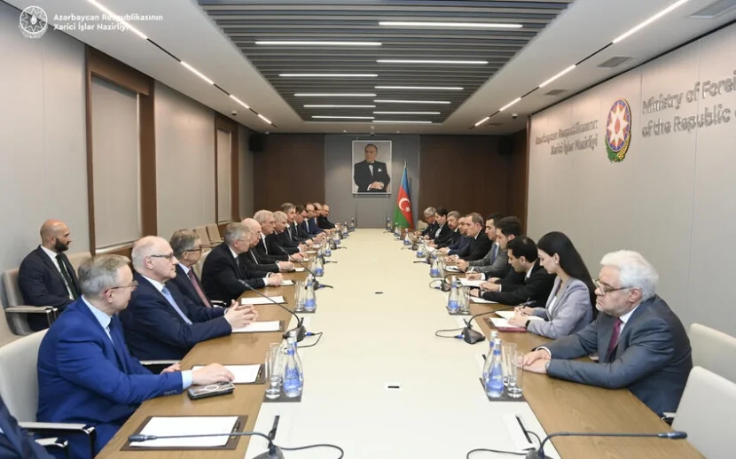 Ceyhun Bayramov rusiyalı diplomatları QƏBUL ETDİ