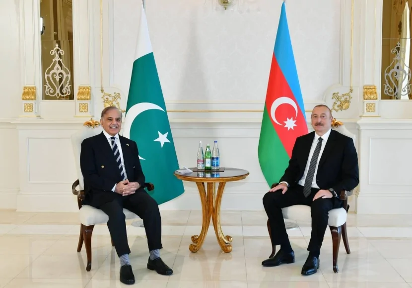 İlham Əliyev Şahbaz Şəriflə danışıqlar apardı