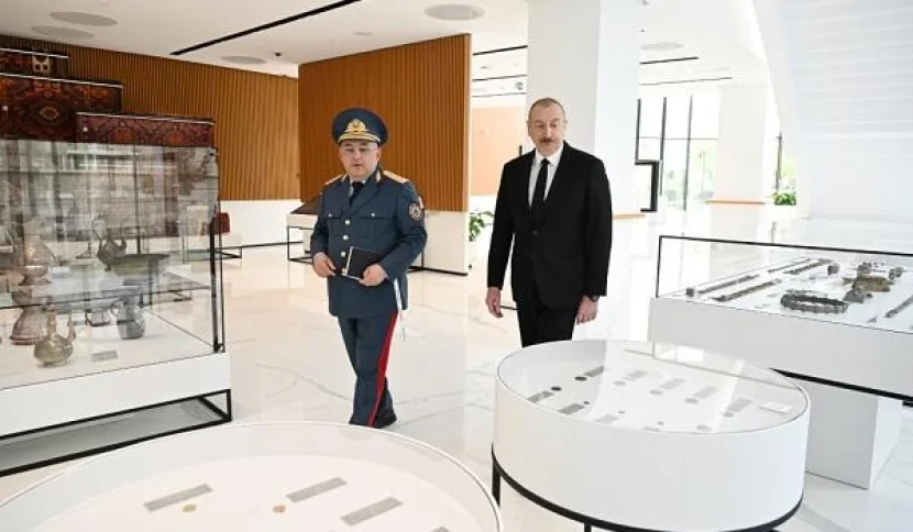 İlham Əliyev DGK-nın yeni binasının açılışında - Foto