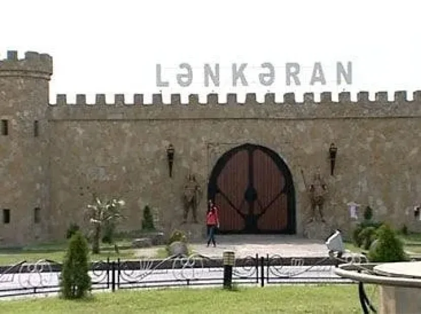Lənkəranda qəza - Xəsarət alanlar var