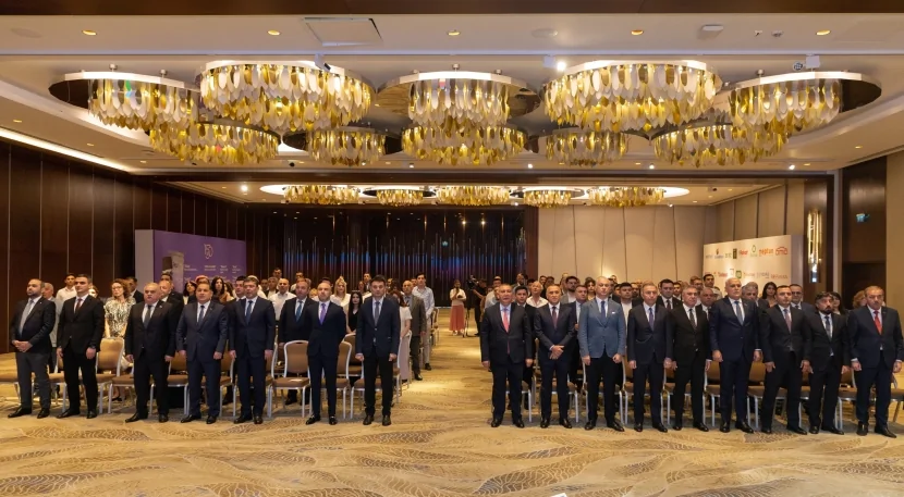 TŞİİB, Mətbuat Şurası və Veysəloğlu Şirkətlər Qrupu müsabiqə iştirakçıları olan jurnalistləri JURNALİSTLƏR MÜKAFATLANDIRILDI