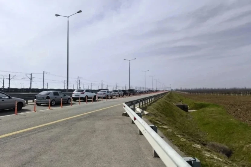 Günün ən böyük TIXACI: 720 maşın sıraya DÜZÜLDÜ
