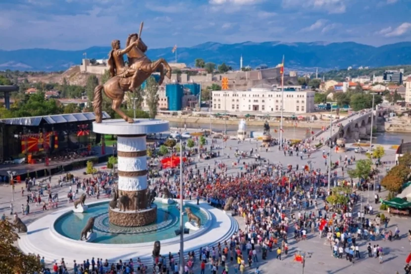 Şimali Makedoniya rəsmisi bu səbəbdən AZƏRBAYCANA GƏLDİ