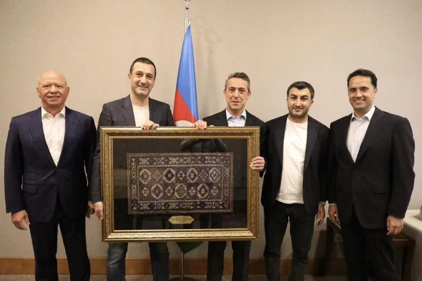 Ali Koç “Qarabağ” rəsmiləri ilə GÖRÜŞDÜ - FOTO