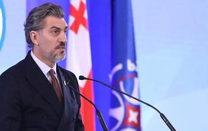 Kavelaşvili 37 nəfəri əfv etdi