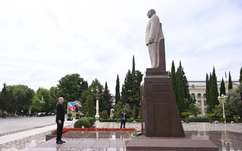İlham Əliyev Yevlaxa getdi