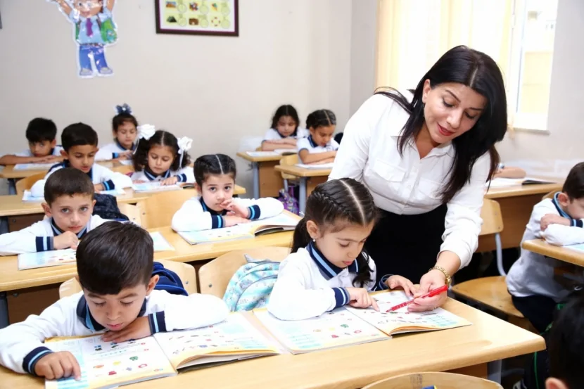 Bakıda 100 minə yaxın şagird monitorinqlərdə iştirak edib
