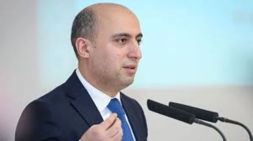 Müəllimlərin işə qəbul imtahanları iyulda keçiriləcək