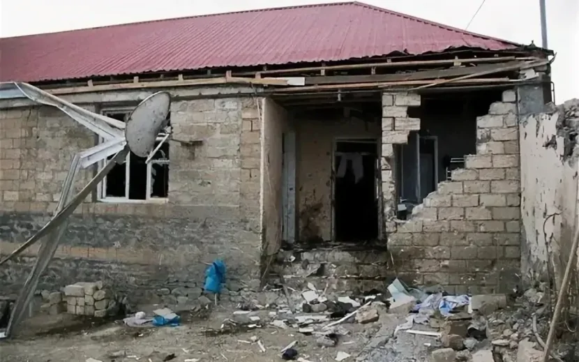 Təbii fəlakətdə yararsız hala düşən evlərlə bağlı yeni qayda