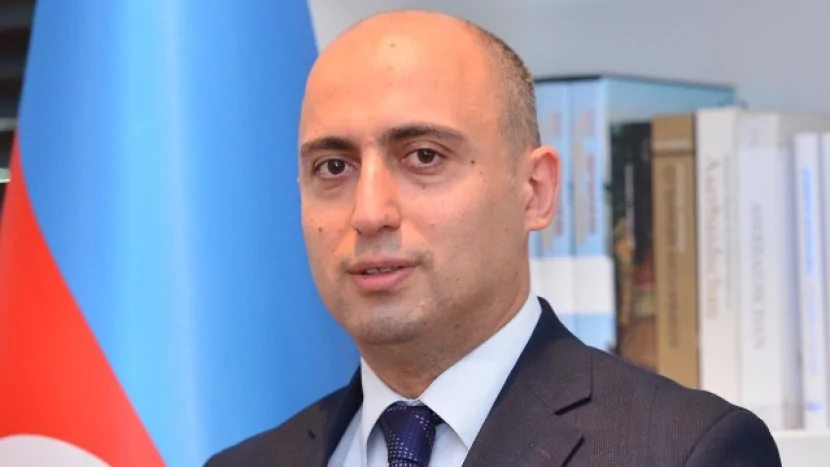 Emin Əmrullayev: \"İmtahanda üzümə günəş düşdü\"....