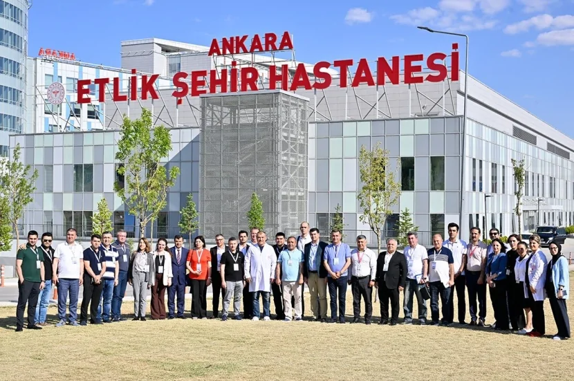 Ankarada dövlət tibb müəssisələrinin rəhbər heyəti üçün keçirilən təlim başa çatıb