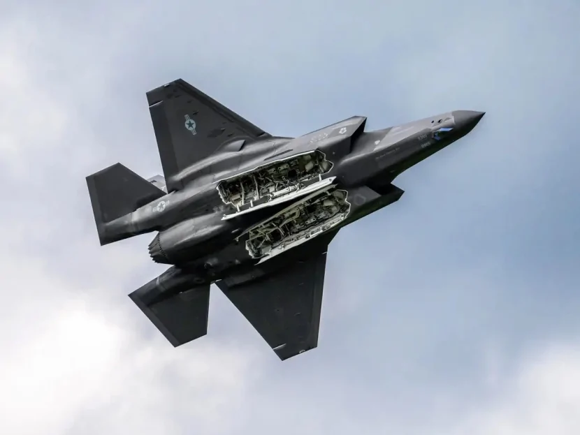 Böyük Britaniya bu ölkədən F-35 qırıcıları ALACAQ