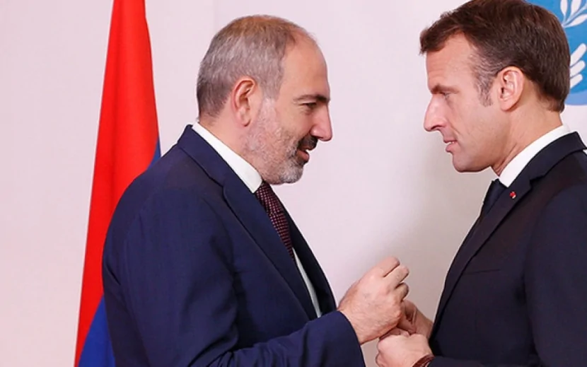 Makron Paşinyanla müzakirə apardı