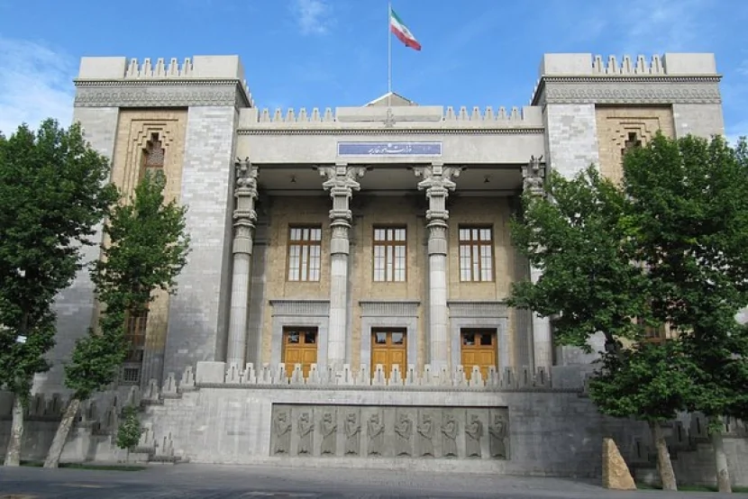 İran Ukrayna səfirinə ETİRAZ ETDİ