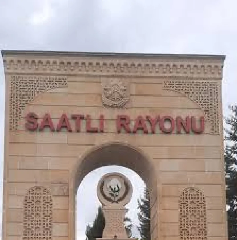 Yeniyetmə əmisinə xəsarət yetirib
