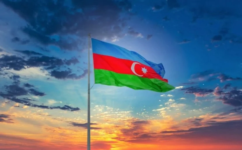 Bu şəxslər təcili Azərbaycanı TƏRK ETMƏLİDİRLƏR