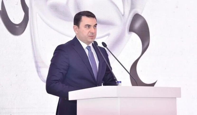 Nazir onu direktor təyin etdi - Foto